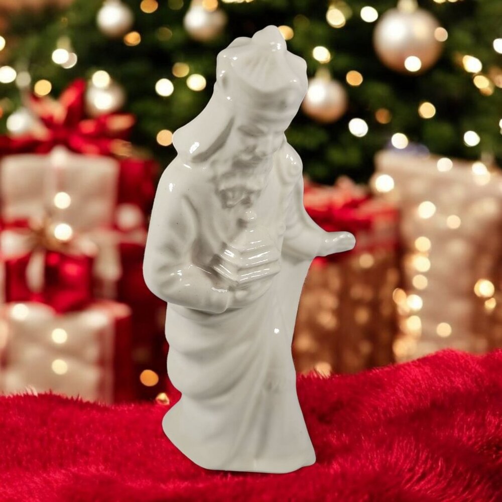 1958 Goebel Hummel Nativity WISE MAN KING Figurine Sacrart Western Germany HX 28